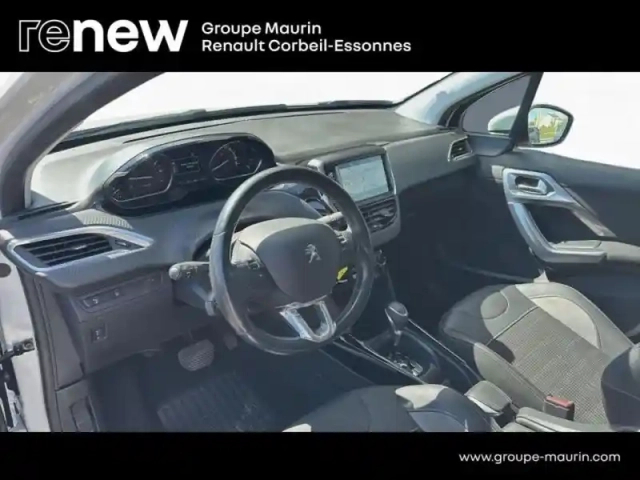 Peugeot 2008 1.2 puretech 110ch e6.c allure s&amp;s eat6 — photo 10