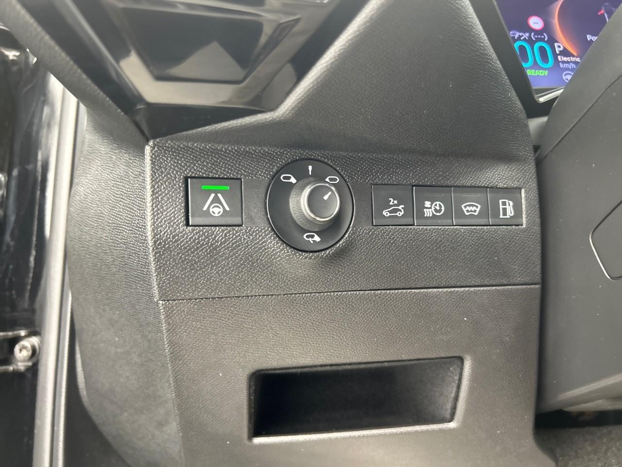 Ds Ds 7 crossback hybride rechargeable e-tense 300 eat8 4x4 opera — photo 21