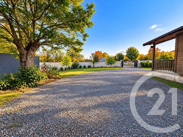 Terrain 555 m²