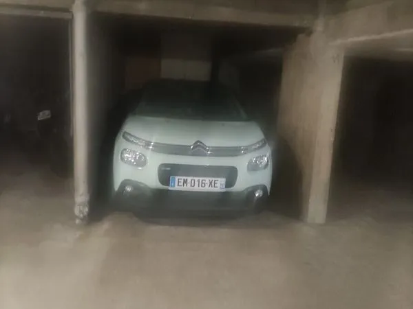 Parking à louer - Paris 20ème