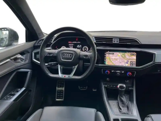 Audi Q3 35 tfsi 150 ch s tronic 7 — photo 12