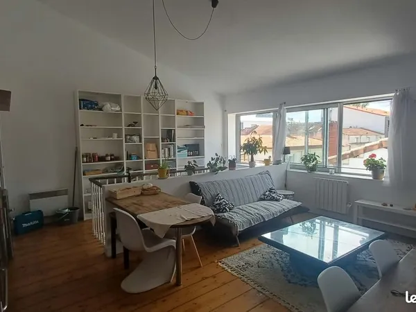 Colocation de 2 à Bacalan