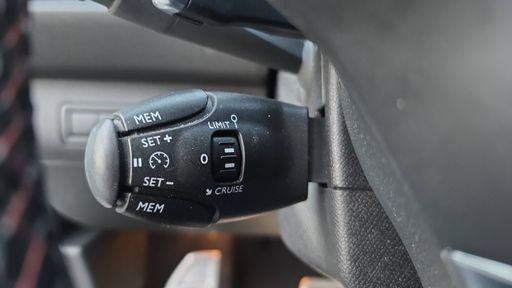 Peugeot 308 1.2 Puretech 130 EAT8 - GT Line – 2019 – 132202 km – Essence – Boîte Automatique — photo 12
