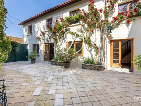 Maison 6 pièces 154 m²