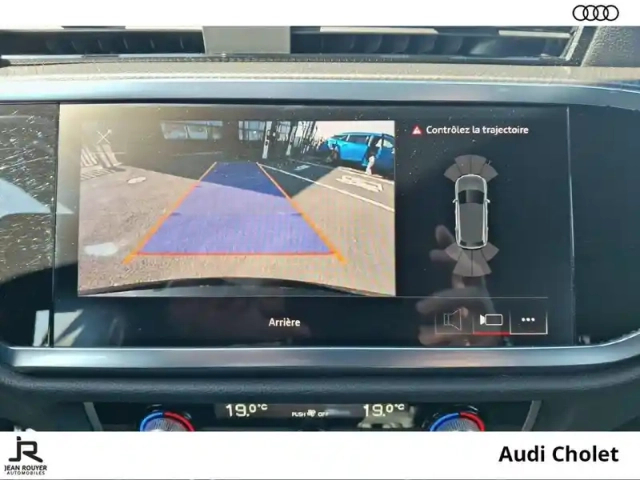 Audi Q3 35 tdi 150 ch s tronic 7 — photo 41