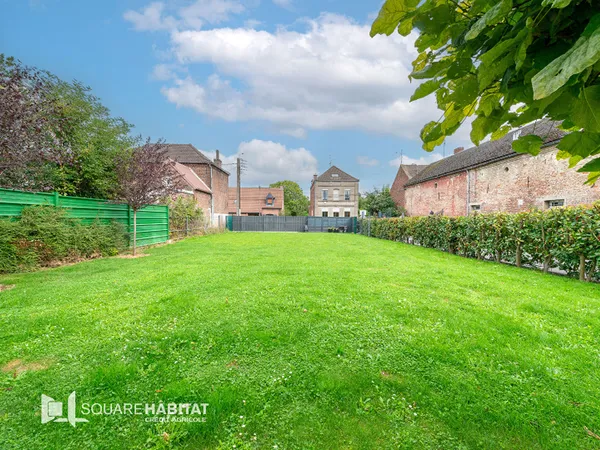 Terrain 487 m²