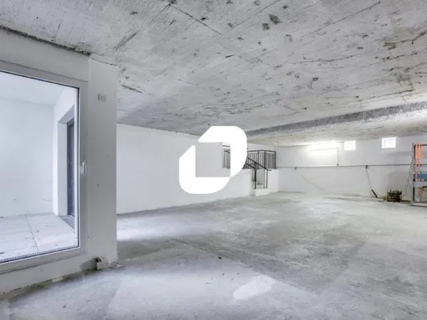 Bureaux 148 m²