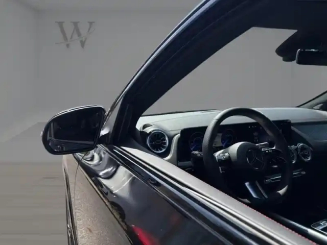 Mercedes Eqa 250+ — photo 12