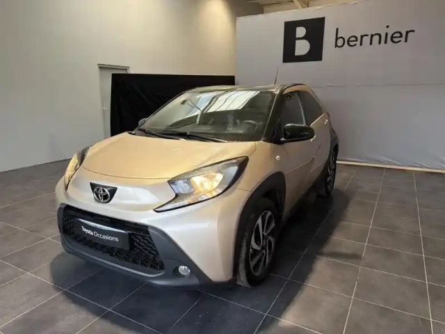 Toyota Aygo X 1.0 vvt-i 72ch design my23 — photo 6