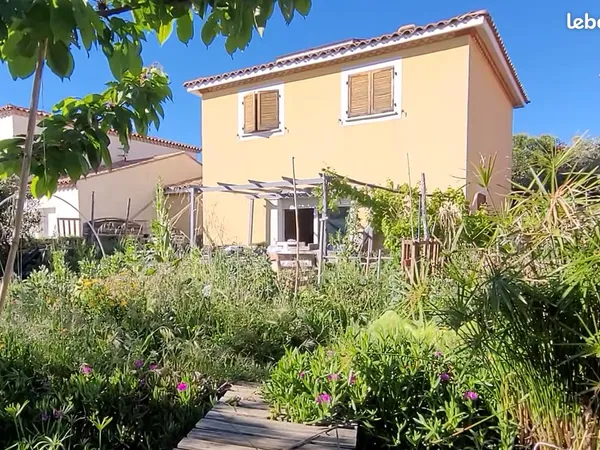Villa à étage 4 pièces 87m2, garage, jardin 430m2