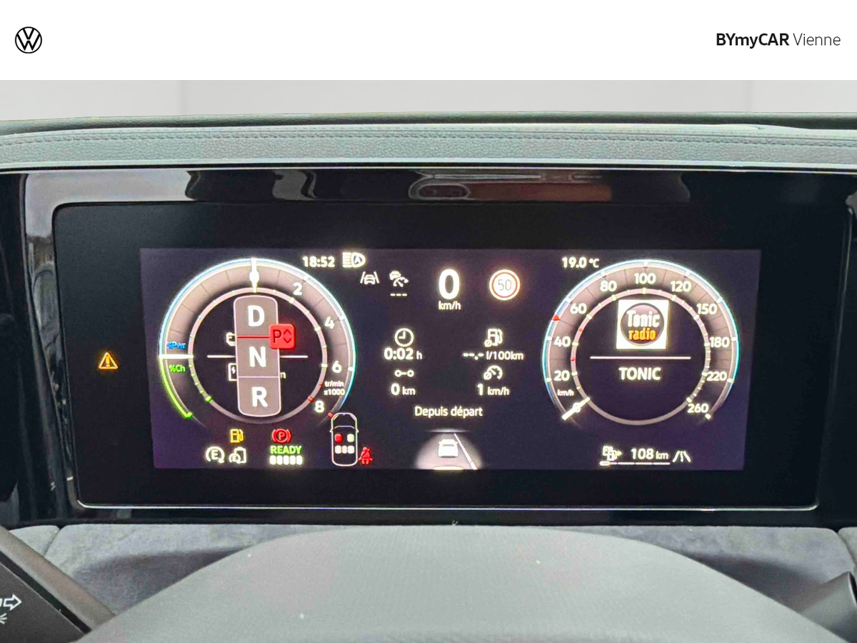 Volkswagen Tiguan 1.5 eHybrid 204ch DSG6 — photo 18