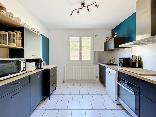 Élégant appartement de 75 m² au sein d'une résidence sécurisée ! Garage & cave