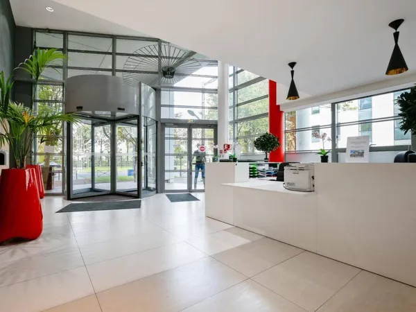 Bureaux 1013 m²