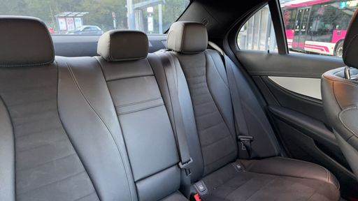 Mercedes Classe E 300 de 306 EQ Power  9G-Tronic - AMG Line – 2022 – 149879 km – Hybride rechargeable – Boîte Automatique — photo 34