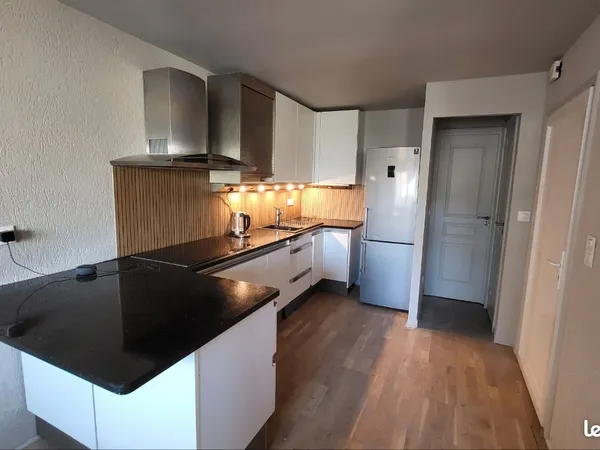 T2 meublé 45m2 gare du stade