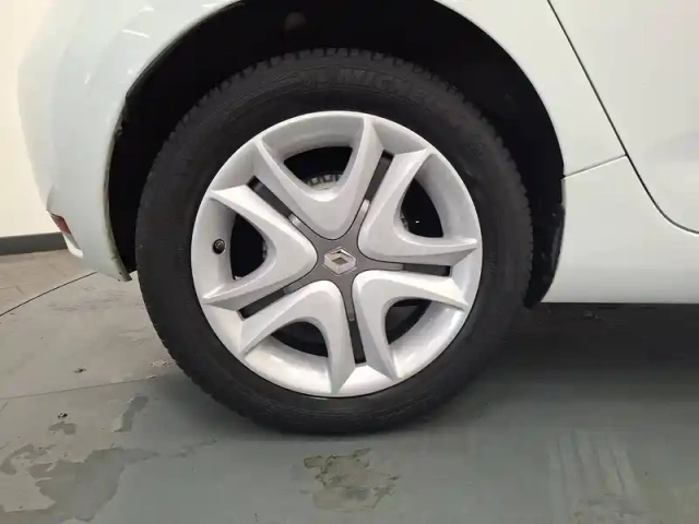 Renault Zoé zoe r90 — photo 16