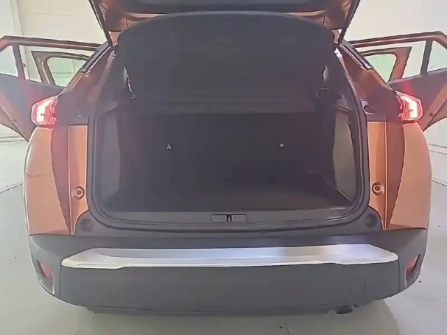 Peugeot 2008 puretech 100 s&amp;s bvm6 — photo 36