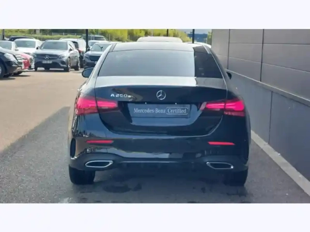 Mercedes Classe A 250 e hybrid eq berline amg li — photo 4