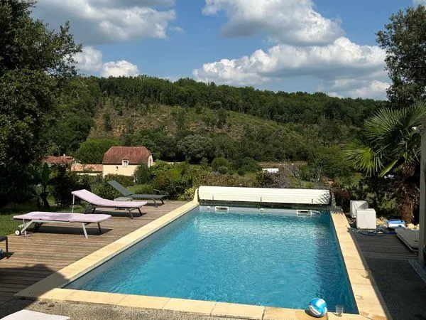 RARE, Un cocon entièrement rénové, piscine, pool house aménagé