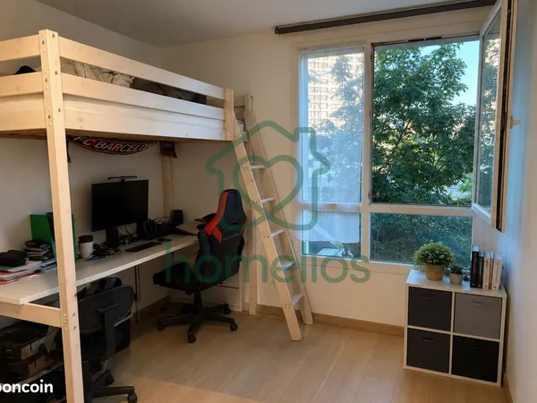 Studio 1 pièce 19 m²