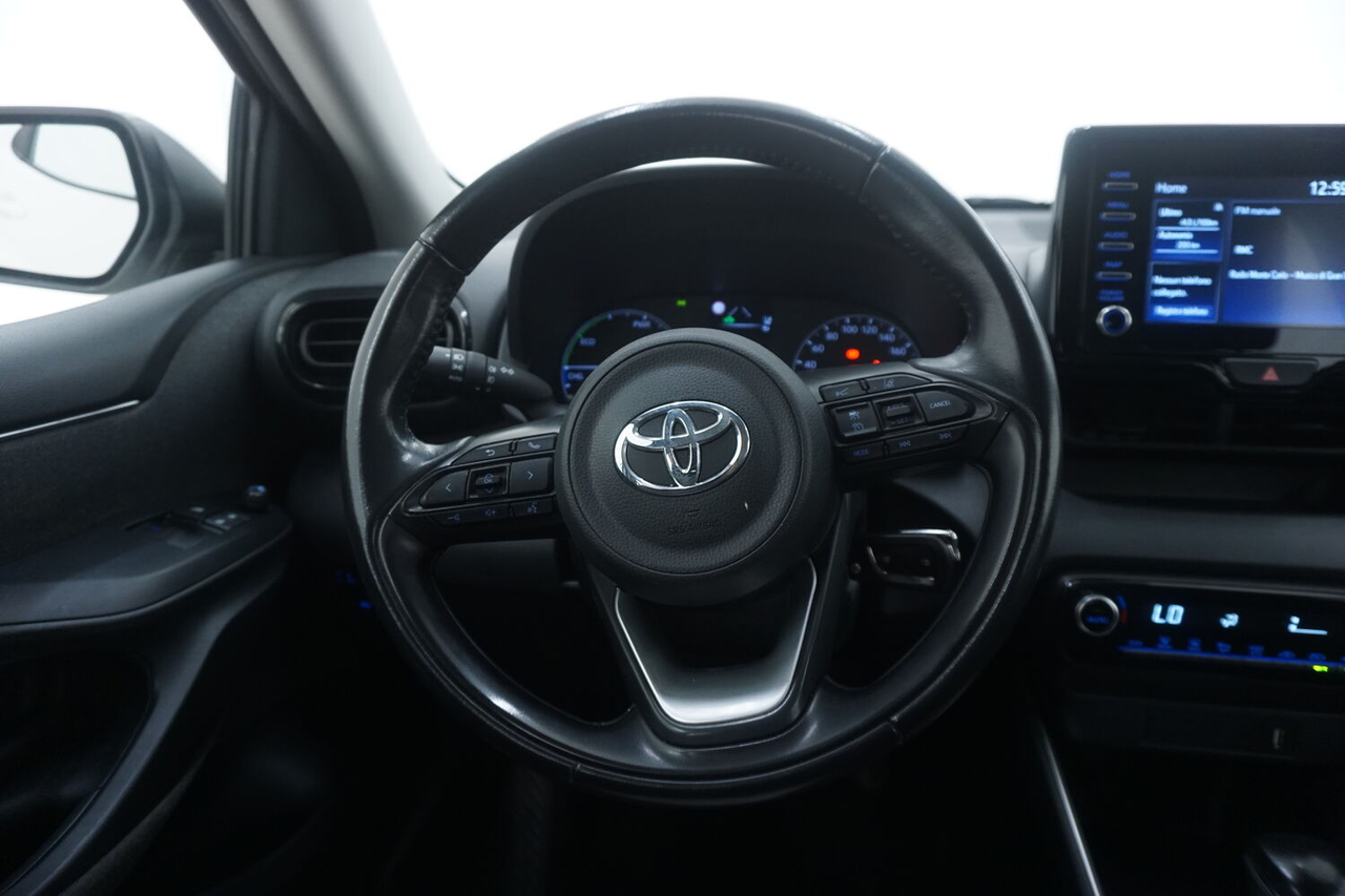 Toyota Yaris 4 — photo 14
