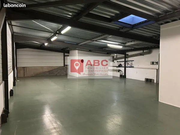 LOCAL D'ACTIVITE 1460 m² VENDARGUES