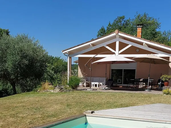 Propriété 5 pièces 125 m²