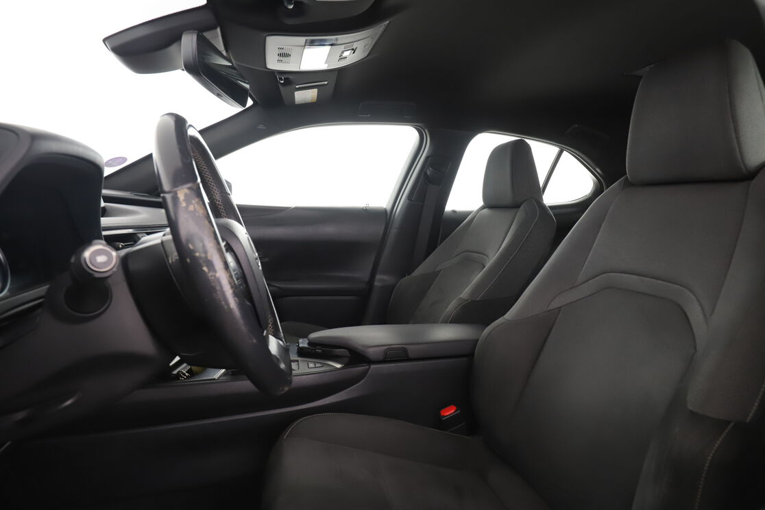 Lexus UX-Serie 250h Pack Business 2WD — photo 9