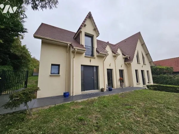 Maison 7 pièces 199 m²