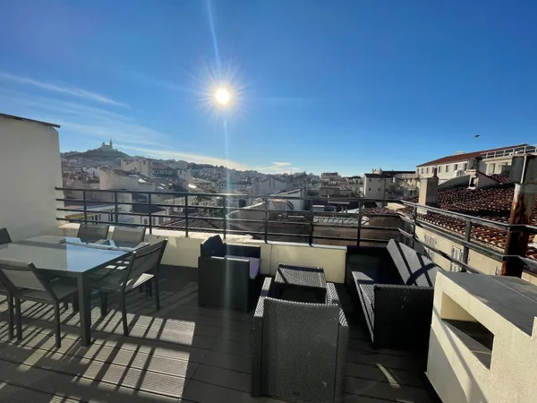 Loue Appartement T3 avec superbe terrasse et vue - hyper centre