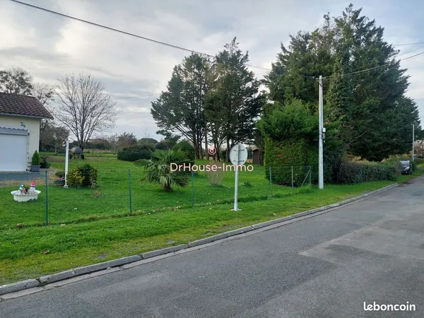 Terrain 633 m² pisany