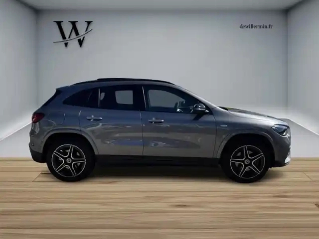 Mercedes Gla 250 e hybrid eq amg line — photo 8