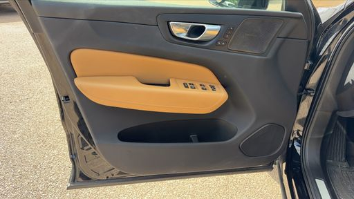 Volvo XC60 2.0 T6 340 AWD BVA - Inscription Luxe – 2021 – 92000 km – Hybride rechargeable – Boîte Automatique — photo 51