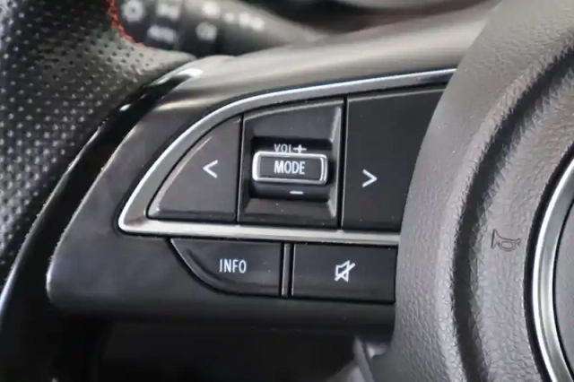 Suzuki Swift sport 1.4 boosterjet hybrid — photo 62