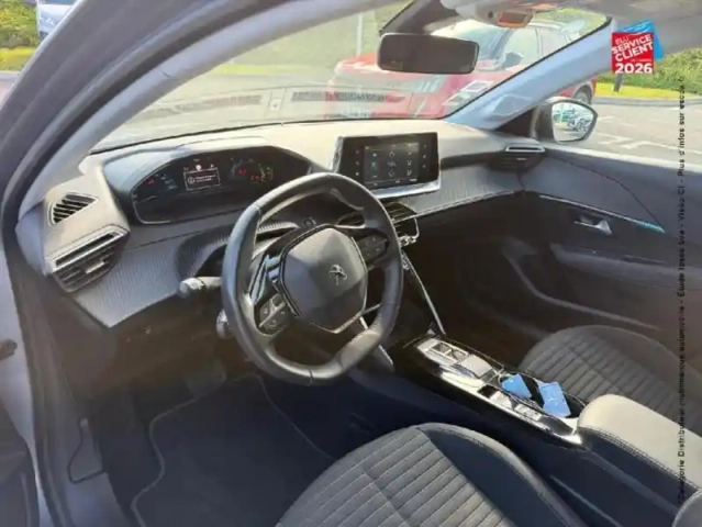 Peugeot 208 e- 136ch style — photo 15