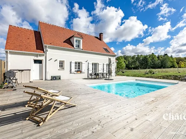 Axe Senlis - Crépy en Valois - Maison récente - piscine - garage