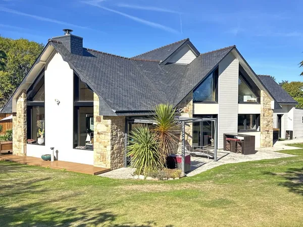 Maison 7 pièces 237 m²