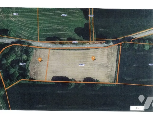 Terrain 10100 m²