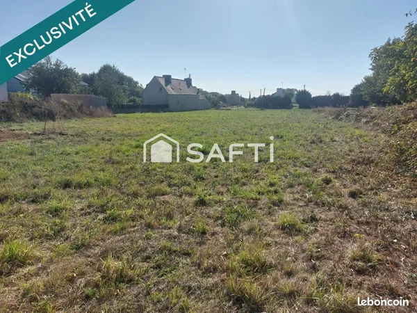 Terrain 670 m² POULDREUZIC