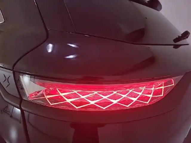 Ds Ds 7 ds7 crossback hybride e-tense 225 eat8 — photo 91
