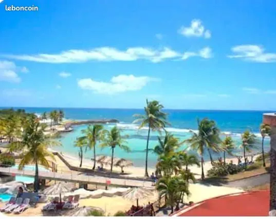 Studio équipé résidence piscine et plage