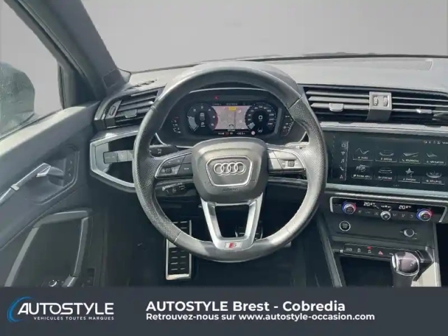 Audi Q3 35 tdi 150ch s line s tronic 7 — photo 10