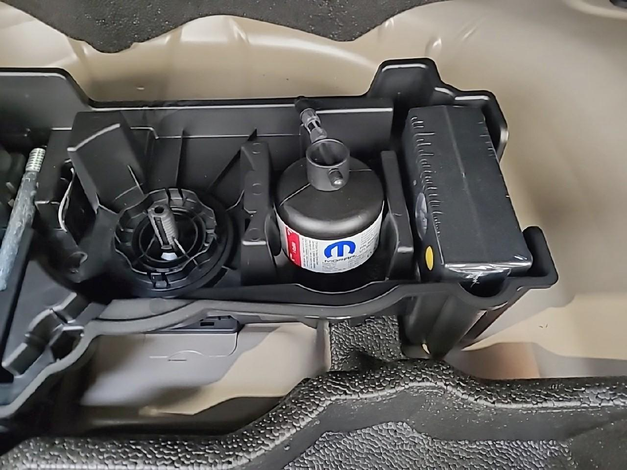 Peugeot 2008 hybrid 145 ch e-dcs6 allure — photo 17