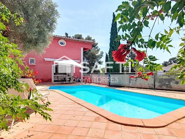 Superbe villa d'architecte T6 de 240 m² - Piscine - Garage