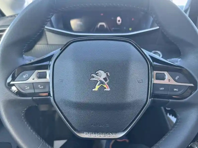 Peugeot 208 puretech 100 s&amp;s bvm6 — photo 23
