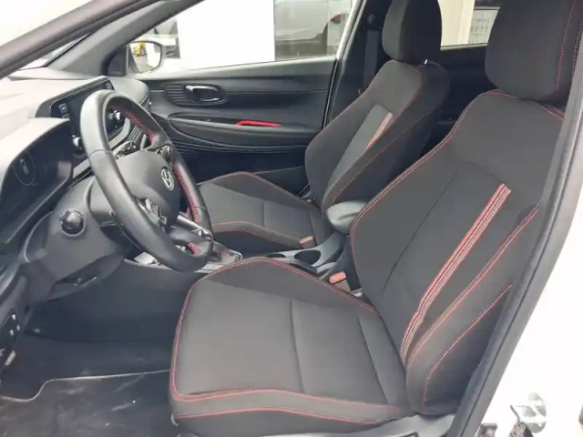 Hyundai I20 1.0 t-gdi 100 dct-7 hybrid 48v — photo 9