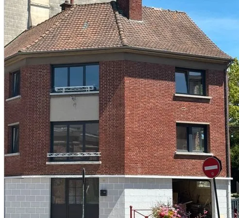 Maison 110 m² comprenant jardin et garage en centre-ville