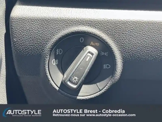 Volkswagen T-Roc 1.0 tsi 115ch lounge — photo 29