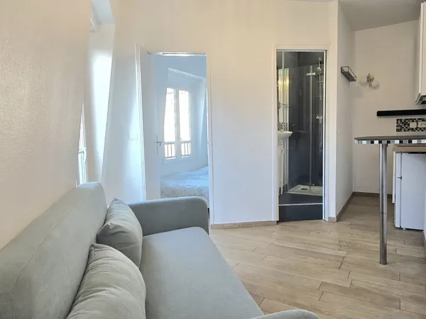 Vends appartement joliment refait - 18m²