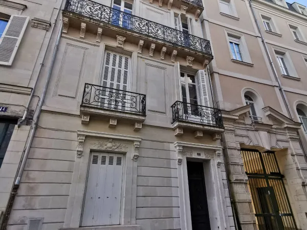 Loue T2 meublé Angers centre - 53m²
